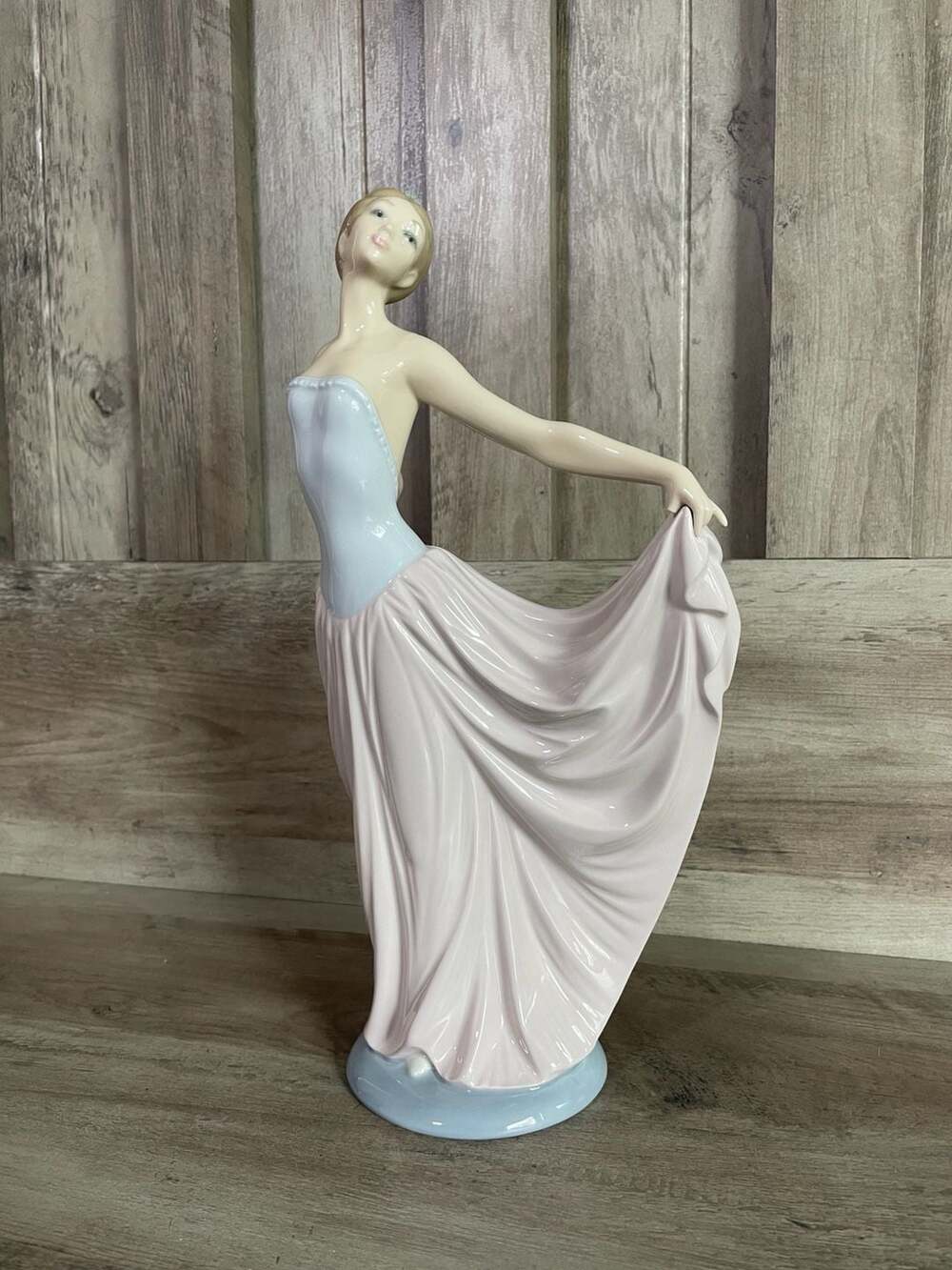 Lladro Porcelain Figurine 'Dancer' #5050